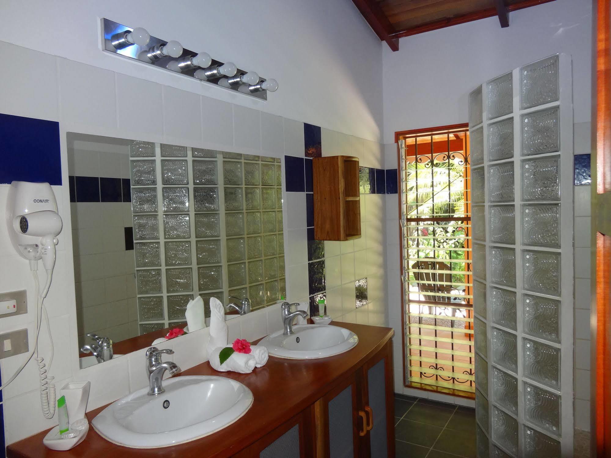 Hotel El Pequeno Gecko Verde Sámara Eksteriør bilde