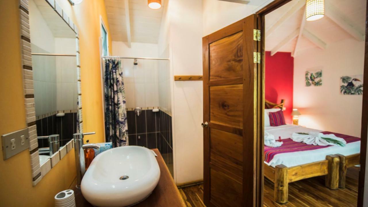 Hotel El Pequeno Gecko Verde Sámara Eksteriør bilde