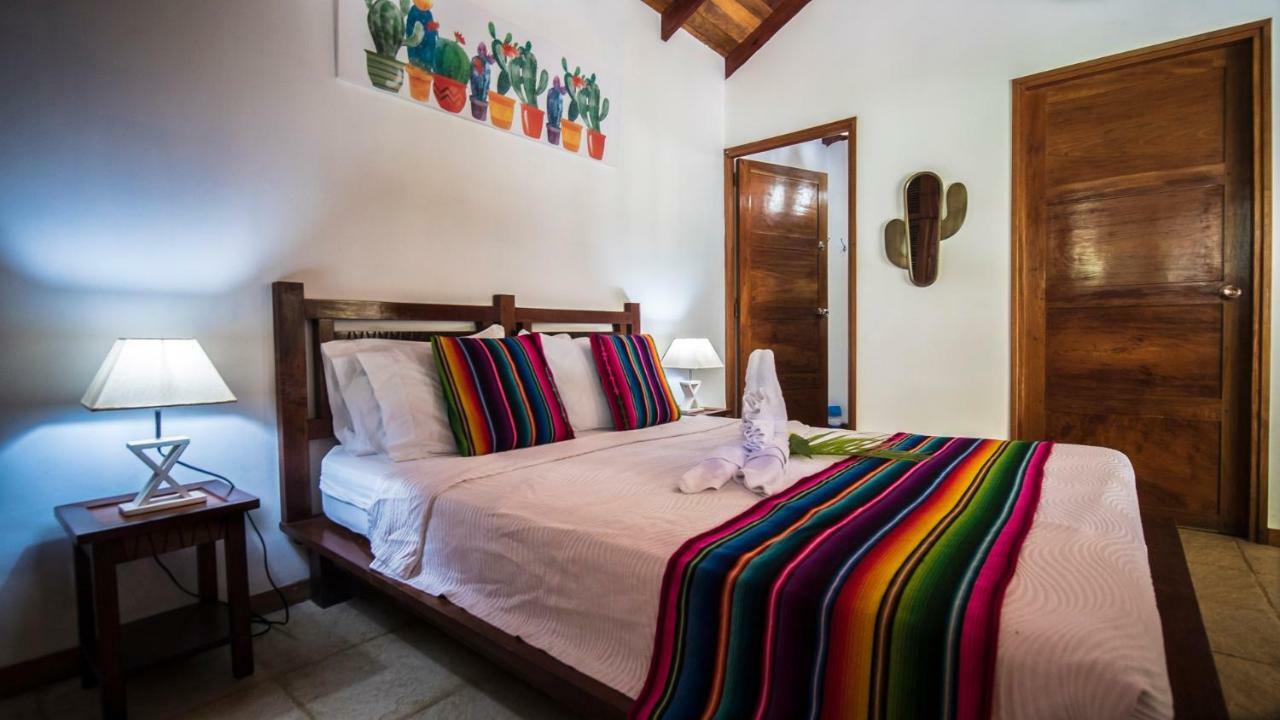 Hotel El Pequeno Gecko Verde Sámara Eksteriør bilde